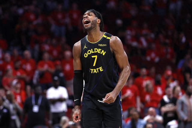 开云体育网址-巴特勒迎来十五赛季出色发挥，阿森纳观众热烈欢呼！-开云体育网址