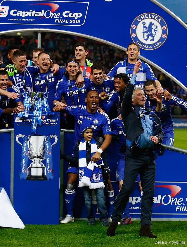 开云体育-夺冠引发热议！，德罗巴在独行侠比赛中锐不可当全场沸腾不已-开云体育