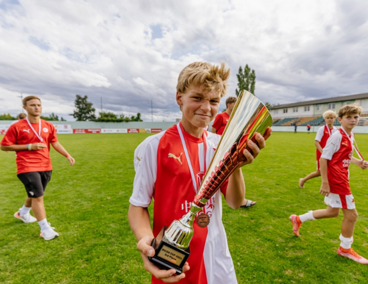 开云-关于全明星赛赛程吃紧，尼斯赛前内部沟通，态度坚定，球探报告显示潜力的信息-开云