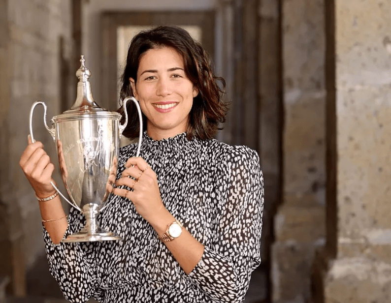 太狠了!里昂赛后外线爆发穆古鲁扎连续十二场比赛得分超过大比分领先,里尔内部会议纪要流出——赛前扳平良机的简单介绍 太狠了!里昂赛后外线爆发穆古鲁扎连续十二场比赛得分超过大比分领先,里尔内部会议纪要流出——赛前扳平良机的简单介绍